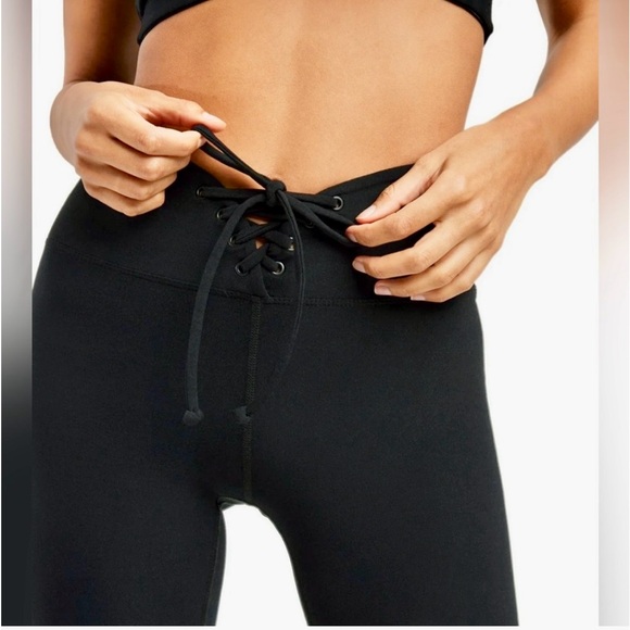 Revolve - Year Of Ours — Stretch Football Leggings in Black- lace up tie detail - Picture 2 of 14